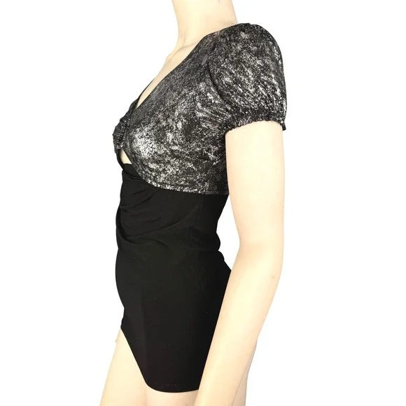 Y2K Keyhole Top Women's L Black‎ Silver Metallic Ring Accent Short Sleeve Club - Picture 9 of 11